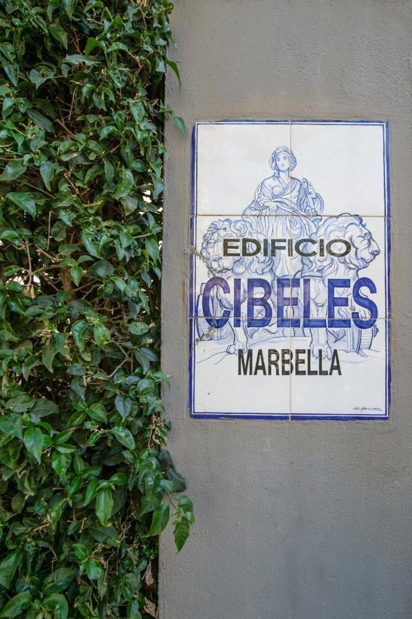 Cibeles...Estudio En El Paseo Maritimo....Wifi Marbella Exterior photo