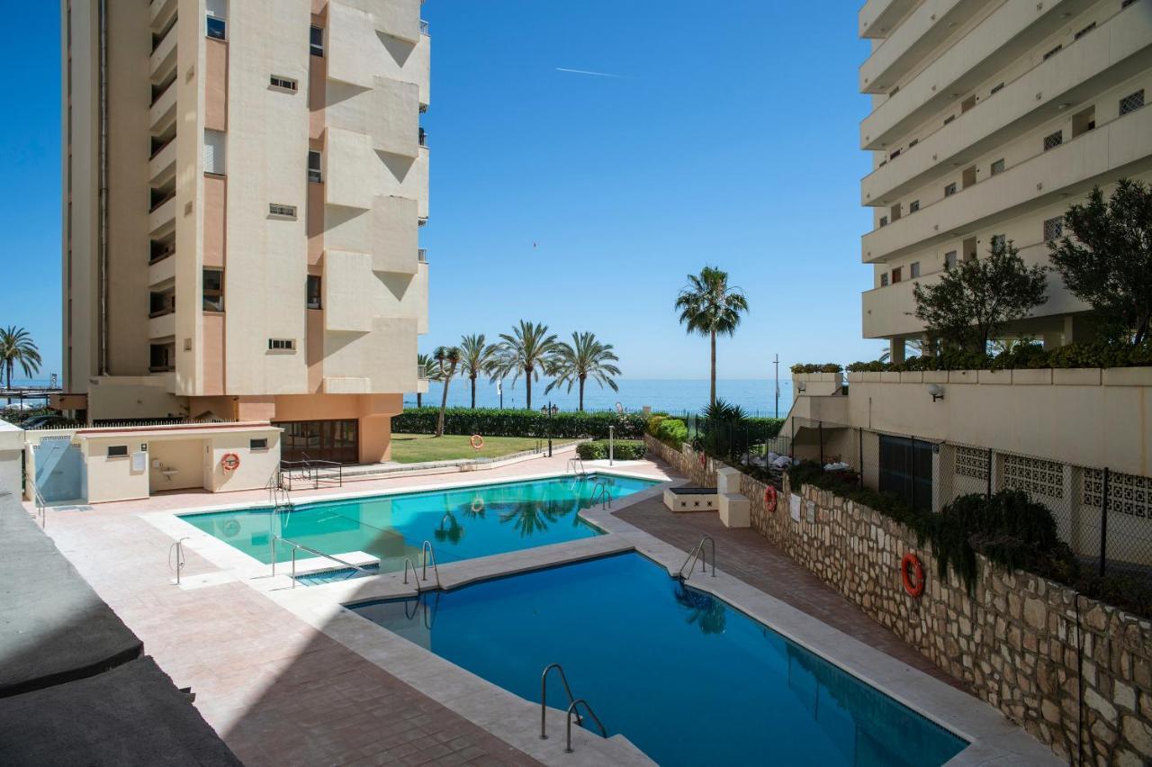 Cibeles...Estudio En El Paseo Maritimo....Wifi Marbella Exterior photo