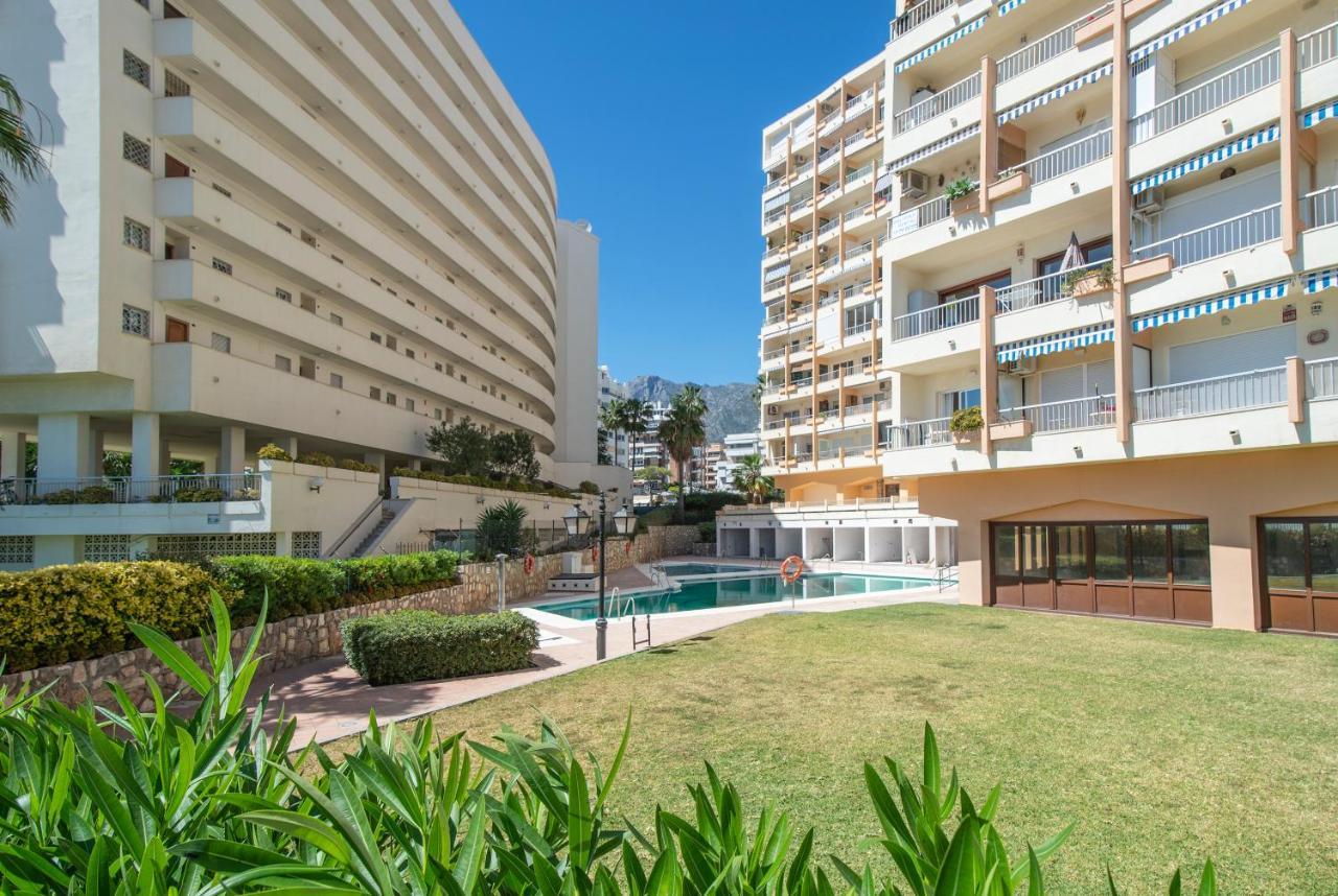 Cibeles...Estudio En El Paseo Maritimo....Wifi Marbella Exterior photo
