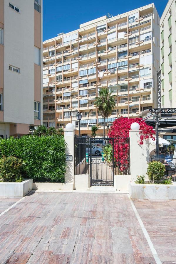Cibeles...Estudio En El Paseo Maritimo....Wifi Marbella Exterior photo
