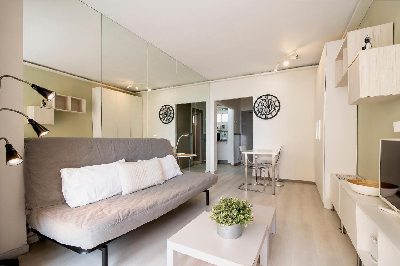 Cibeles...Estudio En El Paseo Maritimo....Wifi Marbella Exterior photo