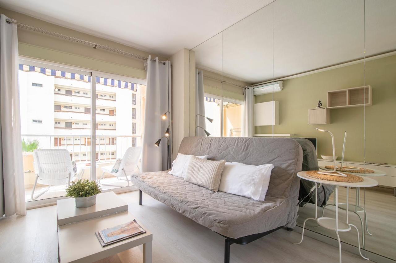 Cibeles...Estudio En El Paseo Maritimo....Wifi Marbella Exterior photo